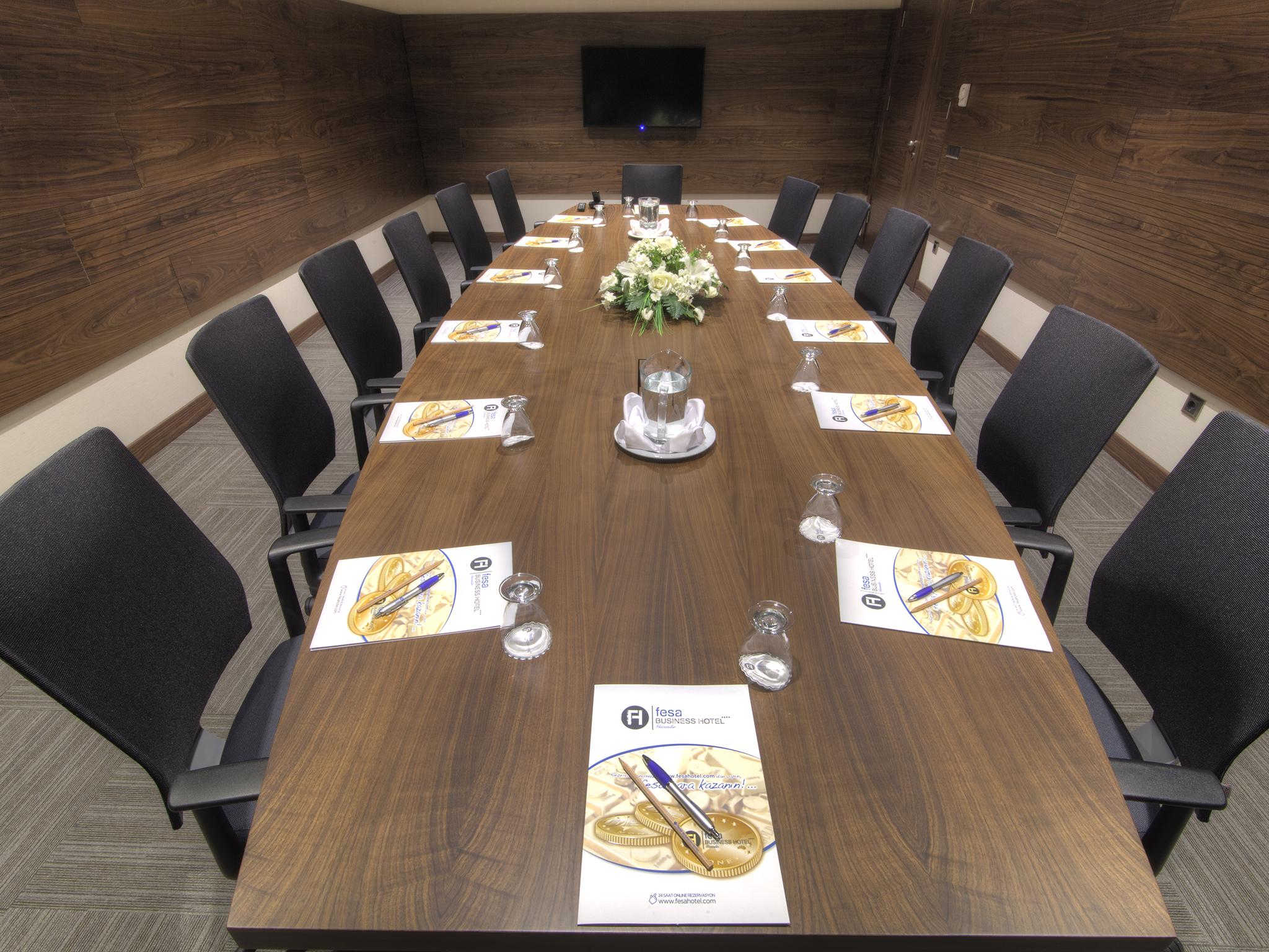 Fesa Business Hotel Gebze Bagian luar foto