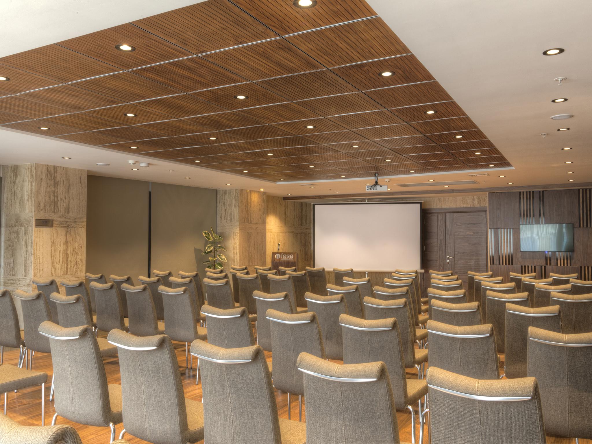 Fesa Business Hotel Gebze Bagian luar foto