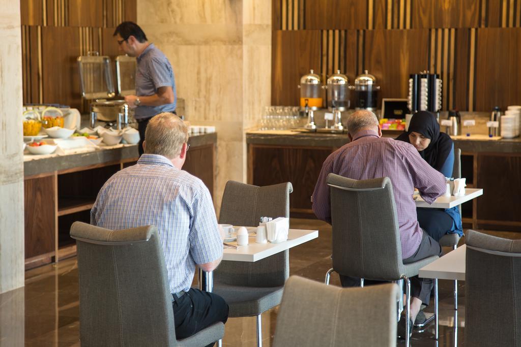 Fesa Business Hotel Gebze Bagian luar foto
