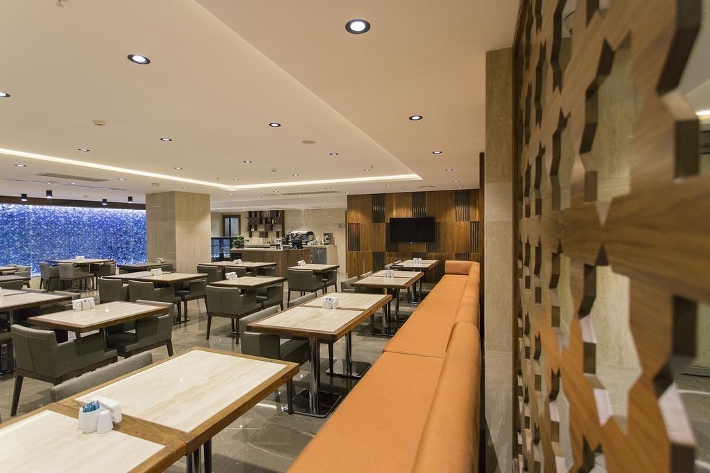Fesa Business Hotel Gebze Bagian luar foto