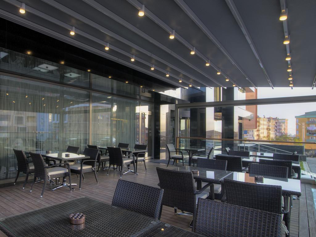 Fesa Business Hotel Gebze Bagian luar foto